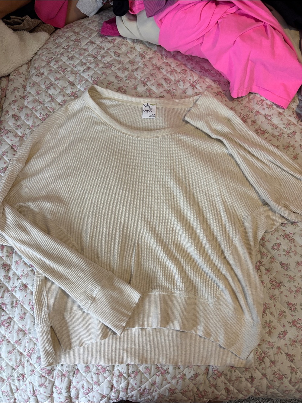 Lightweight Waffle Knit Scoop Neck Sweater in Cream